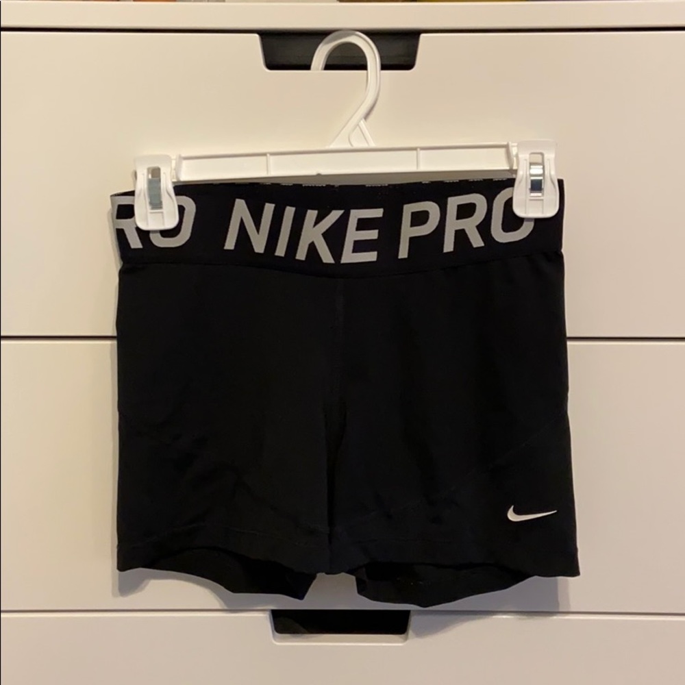 Nike Pro Black Volleyball Spandex size Medium